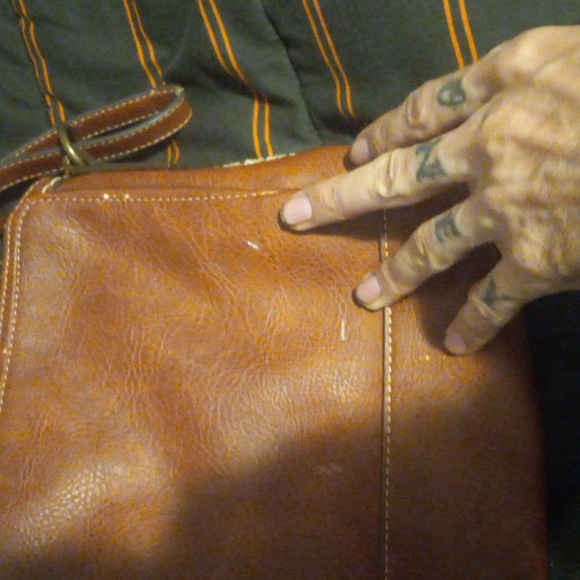 Born concepts vegan leather crossbody purse - Picture 3 of 8